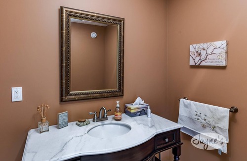 Cumberland Beach Cottage | 4 bed 3 bath cottage on Lake Couchiching, Level Land, Sunrises!
