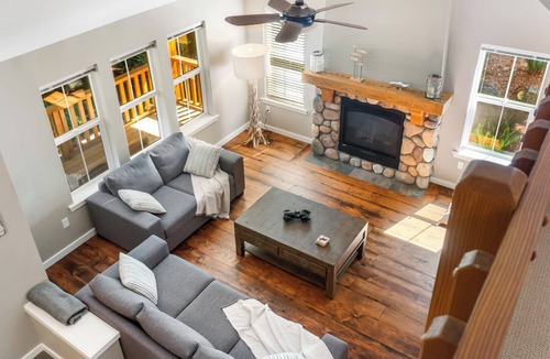 Lindell Beach Cottage | 4 Bed Cottage at Cultus + Pool & Private Hot Tub