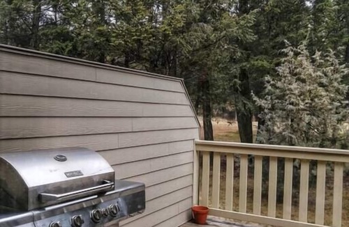 Radium Hot Springs House | 4 Bedroom 2.5 Bath Golf Townhouse in Radium