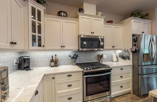 Okanagan-Similkameen Cottage | 4 Bedroom Cottage on Osoyoos Lake - Private Beach and Clubhouse