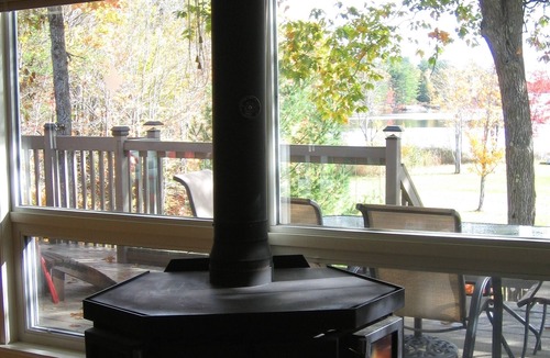 Gravenhurst Cottage | 4 Bedroom Luxury Cottage in Muskoka on lake