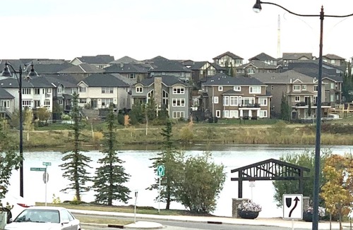 Panorama Hills House | 4 Bedroom Luxury Home in Panorama Hills NW - Minutes to Hwy, Airport Stampede DT