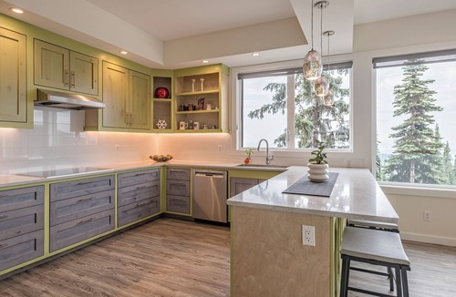Silver Star Mountain House | 4 level duplex with 2 king beds, elevator, private hot tub, laundry and views.