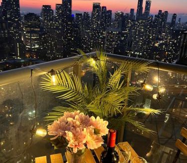 Garden District Apartment | 48th Floor Luxury Downtown Condo, Breathtaking Toronto Views