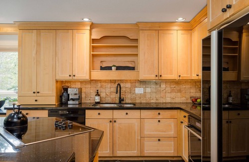 Blueberry Hill House | 4BR Blueberry Hill Estates | Bike & Gear Garage | Mountain Views | Steps to Trails