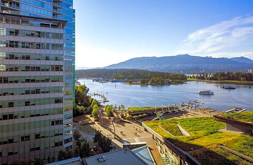Coal Harbour Hotel | 5-Star Hotel ∙ Fairmont Pacific Rim