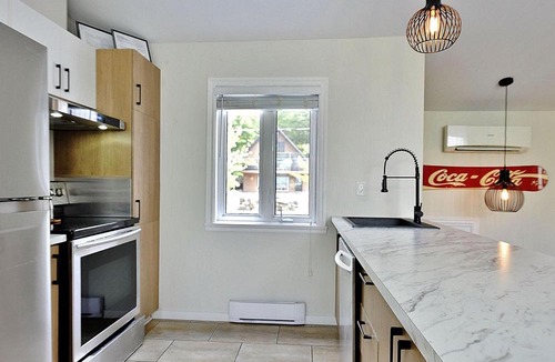 Stoneham Apartment | 54 chemin de la Perdrix