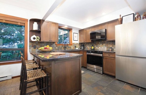 Upper Village Villa | 5BR/3BA: Ski In/Out Mountain Chalet w/Private HT