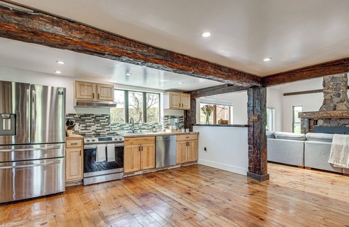 Jefferson House | 90-Acre Gem w/Custom Pool & 2 Ponds in Jefferson