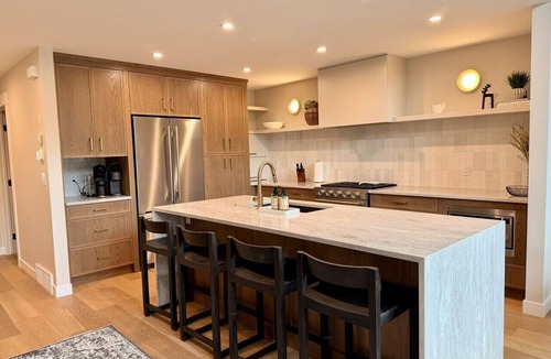 Canmore Villa | All Yours | Luxury Home and Hot Tub