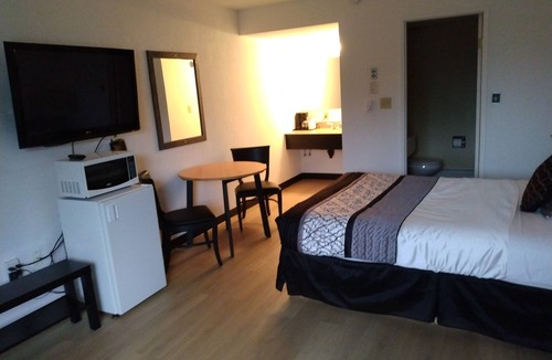 Radium Hot Springs Hotel | Alpen Motel