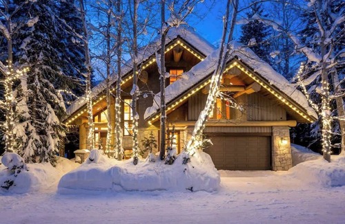 Upper Village House | Alpine chalet w/AC, hot tub, media