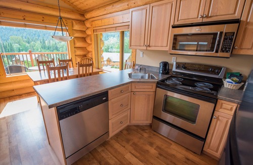 Clearwater Hotel | Alpine Meadows Resort