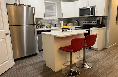 Saskatoon House | Amazing 4Bedroom Single Home - Suitable for Families & Groups