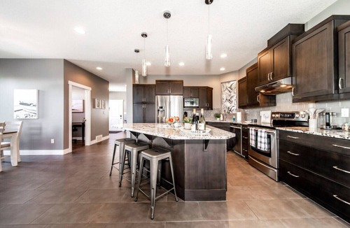 Southeast Edmonton House | Amazing Luxe Home w/AirCon & HUGE Yard | FirePit