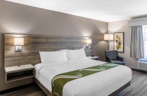 Fredericton Hotel | Amsterdam Inn & Suites, an Ascend Collection Hotel