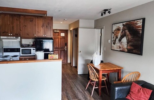 Apex Mountain Apartment | Apex Mountain ~ Crazy Colt