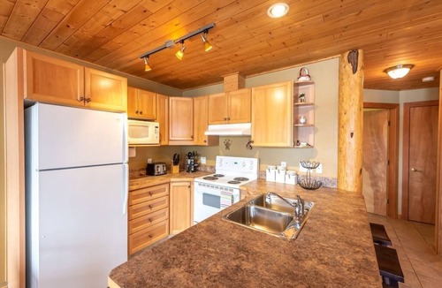 Apex Mountain Apartment | Apex Mountain ~ The Sweet Spot