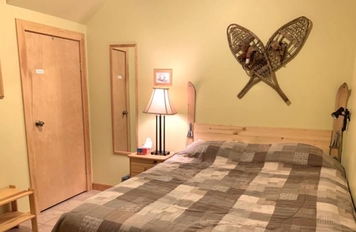 Apex Mountain Condo | Apex Ski in Ski Out Luxury Winter Retreat with Hot Tub