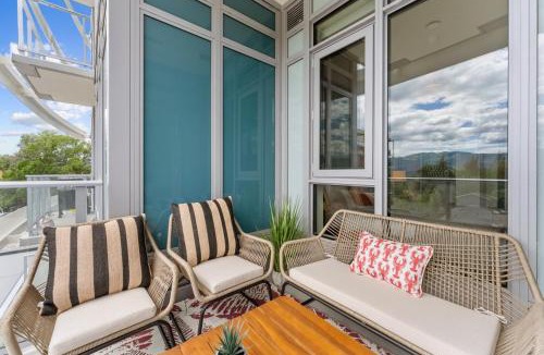 South Pandosy House | AQUA Waterfront Village - 2 Bedroom Luxury Condo
