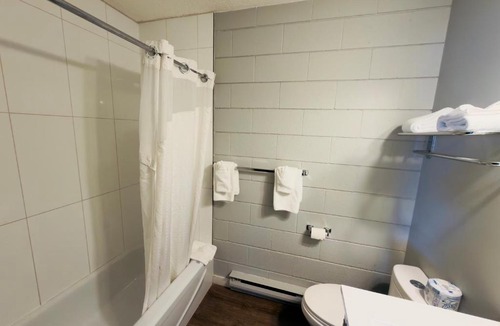 Armstrong Hotel | Armstrong Inn