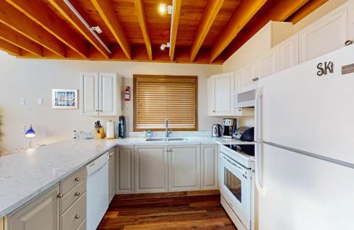 Snow Pine Estates Ski Chalet | Arolla Chalet C