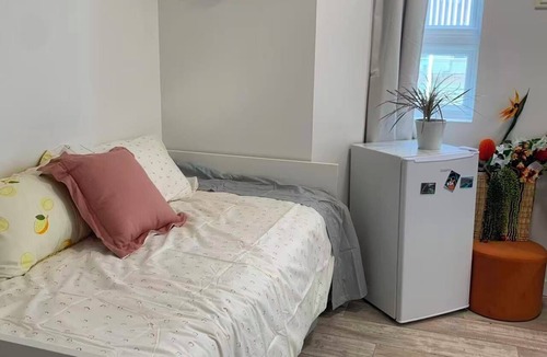Whitehorse Apartment | ArtHaus Downtown – Jim Robb Suite, 3BR/3BA