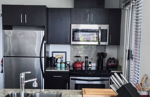 Beltline Condo | Artsy Dowtown Condo in Beltline