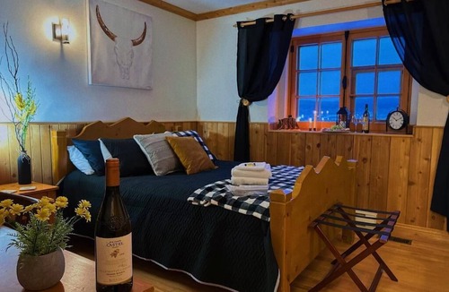 Sainte-Famille Cabin | Auberge au Poste de Traite