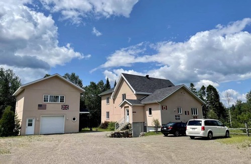 Saint Donat Ski Chalet | Auberge Rivière Noire (B)Tremblant & Lac Provost/Spacious for Families&Groups