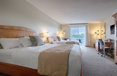 Saint-Marc-sur-Richelieu Hotel | Auberge Handfield