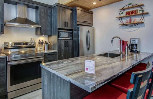 Saint-David-de-Falardeau Ski Chalet | Avalanche | Tavata Chalets | Valinouët
