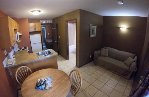 Osoyoos Hotel | Avalon Inn