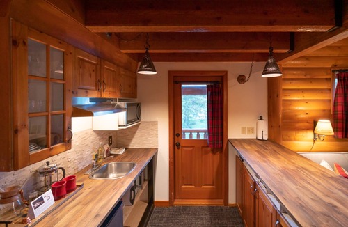 Lake Louise Hotel | Baker Creek By Basecamp