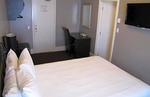 West End Hotel | Barclay Hotel