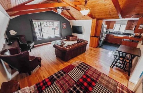 Upper Squamish House | Barn Loft