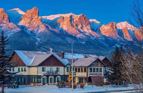 Canmore Hotel | Basecamp Lodge Canmore