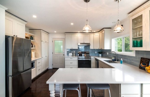 Campbell River House | Beachfront · sunrise ocean views, 3BR, BBQ