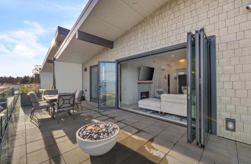 Black Creek Apartment | Beachfront Villa #14 at The Beach House