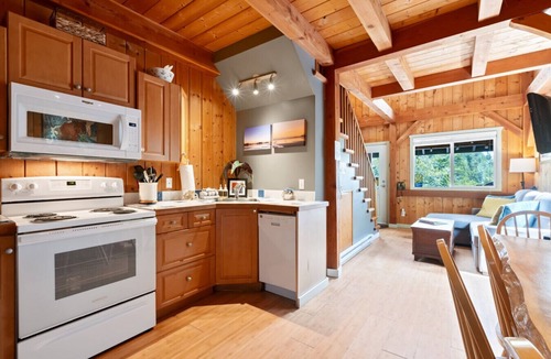 Ucluelet Cabin | Bear Coast | Cabin w/Hot Tub, Patio, & Waterview