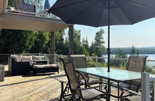 Saint-Aime-du-Lac-des-Iles House | Beautiful waterfront home