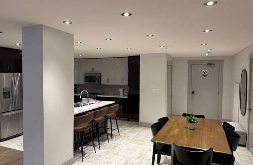 Downtown Halifax Apartment | Beautiful 2 Bed, 2 Bath in Prime Downtown Halifax