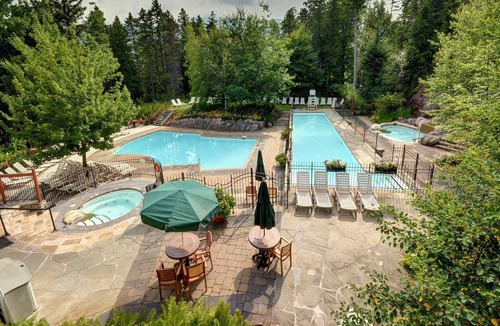Tremblant-Les-Eaux Condo | Beautiful 3BR a short walk from Tremblant resort