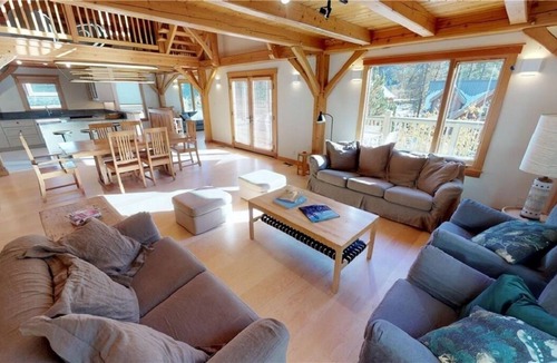 Forest Ridge Estates House | Beautiful 4 bedroom Timber Frame Home in Panorama