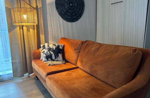 Quartier des Spectacles Apartment | Beautiful and cozy new condo in downtown