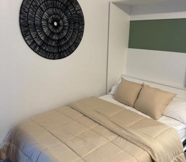 Quartier des Spectacles Apartment | Beautiful and cozy new condo in downtown