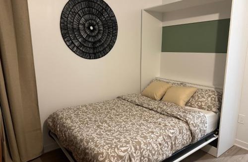 Quartier des Spectacles Apartment | Beautiful and cozy new condo in downtown