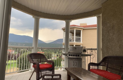 East Kootenay Apartment | Beautiful Mountain Getaway in the Columbia Valley