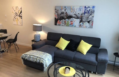 Regional District of Nanaimo Condo | Beautiful Condo in Downtown Nanaimo with indoor parking, steps from the water
