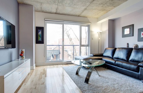 Griffintown Condo | Beautiful Cozy & Luxurious. All-included. Modern Design. Premium Services.